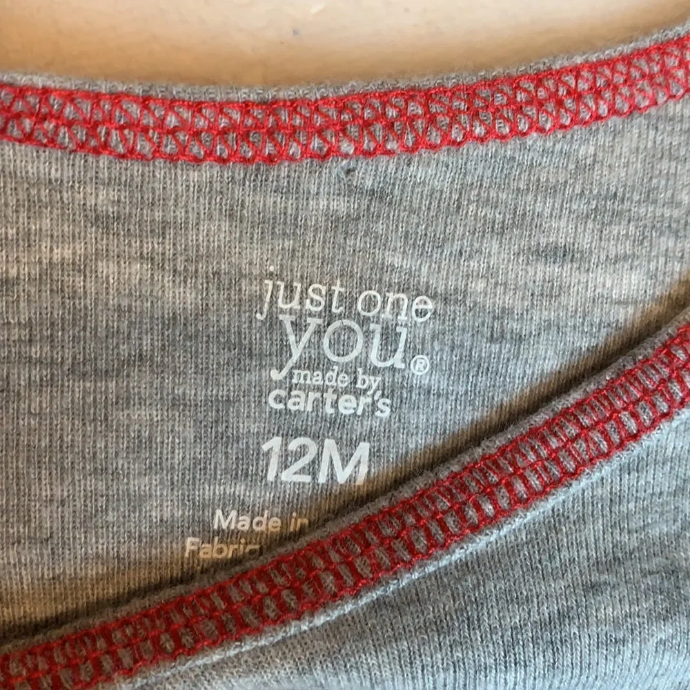 🎅🏼Carter’s Gray Dear Santa Onesie 12 mos. EUC